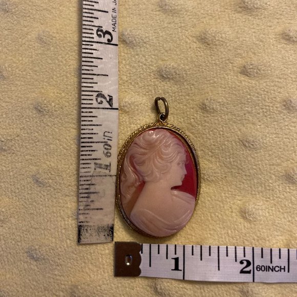 Cameo Pendant Vintage - Picture 9 of 11